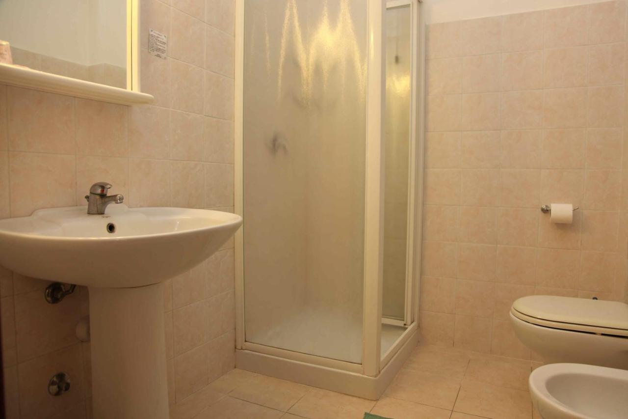 פרוצ'ו Hotel Del Golfo - Dependance מראה חיצוני תמונה